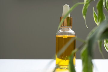 The benefits of Vitamin E oil.
